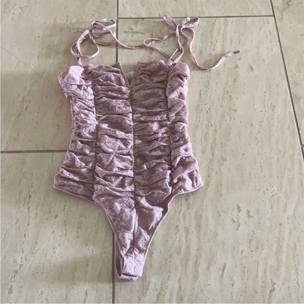 Astr Pink Lace Bodysuit - Picture 8 of 10